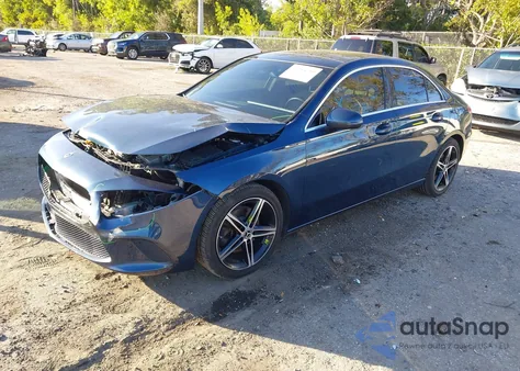 2019 Mercedes-Benz A 220 из США, поврежденный, VIN WDD3G4EBXKW017999